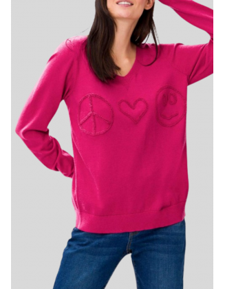 Megztinis su dekoratyviniais reljefiniais motyvais