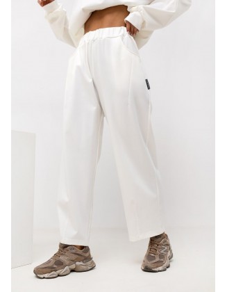 Baltos laisvalaikio kelnės "More to lose"