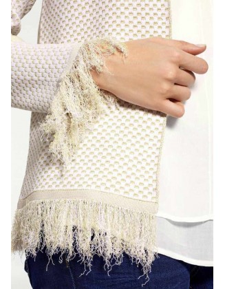 Smėlinis megztinis su kutais