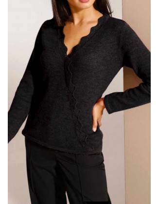 Juodas vilnonis megztinis "Cool"