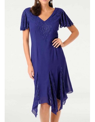 Mėlyna siuvinėta kokteilinė suknelė